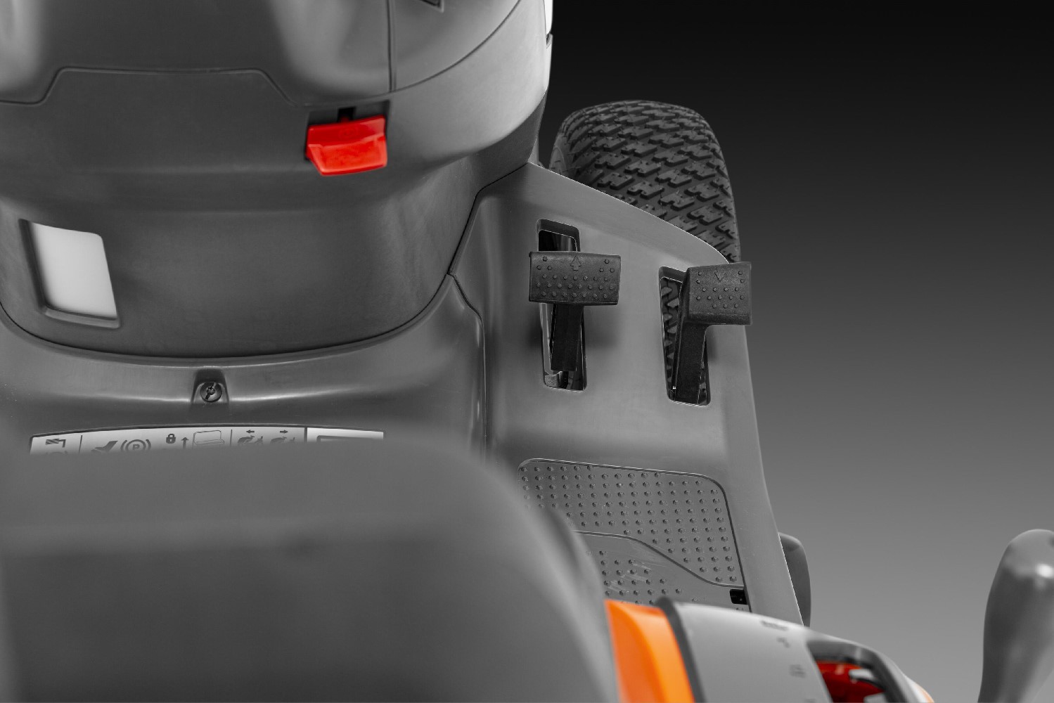TC114 RASENTRAKTOR HUSQVARNA 2026*