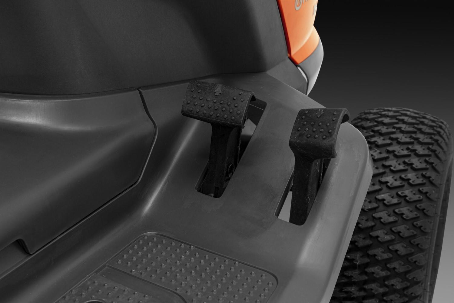 TC112 RASENTRAKTOR HUSQVARNA* 2025