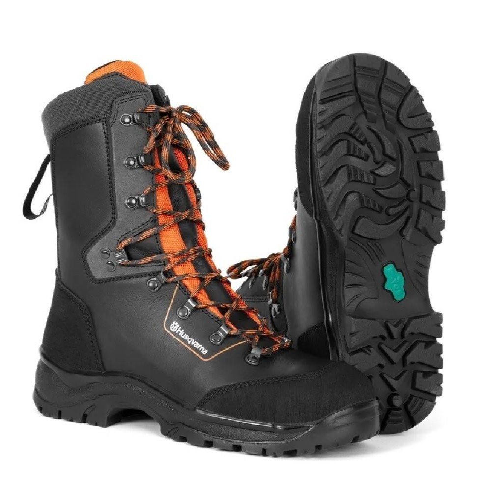 Husqvarna Classic Schnittschutzstiefel – Zuverlässigkeit, Komfort und maximale Sicherheit