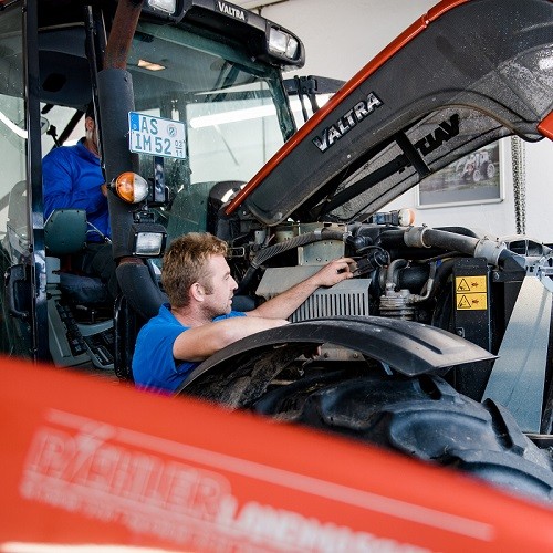 Service-Dienstleistungen-fuer-Landtechnik_800x800