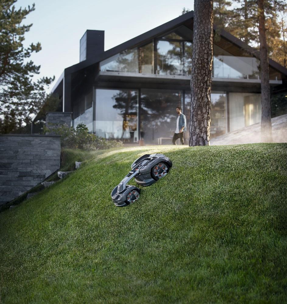 AUTOMOWER 435XAWD HUSQVARNA AUTOMOWER 435XAWD HUSQVARNA