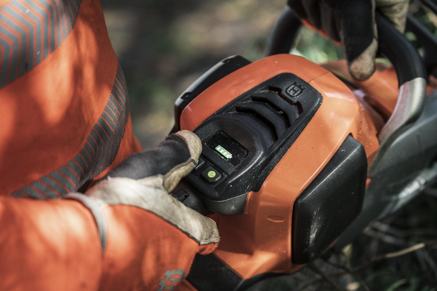 MOTORSÄGE AKKU 540iXP 16" Öls.Husqvarna* MOTORSÄGE AKKU 540iXP 16" Öls.Husqvarna*
