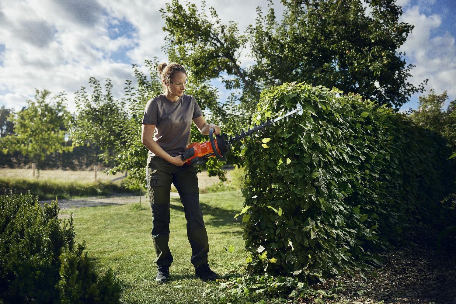 HECKENSCHERE AKKU 322IHD60 Husqvarna*
