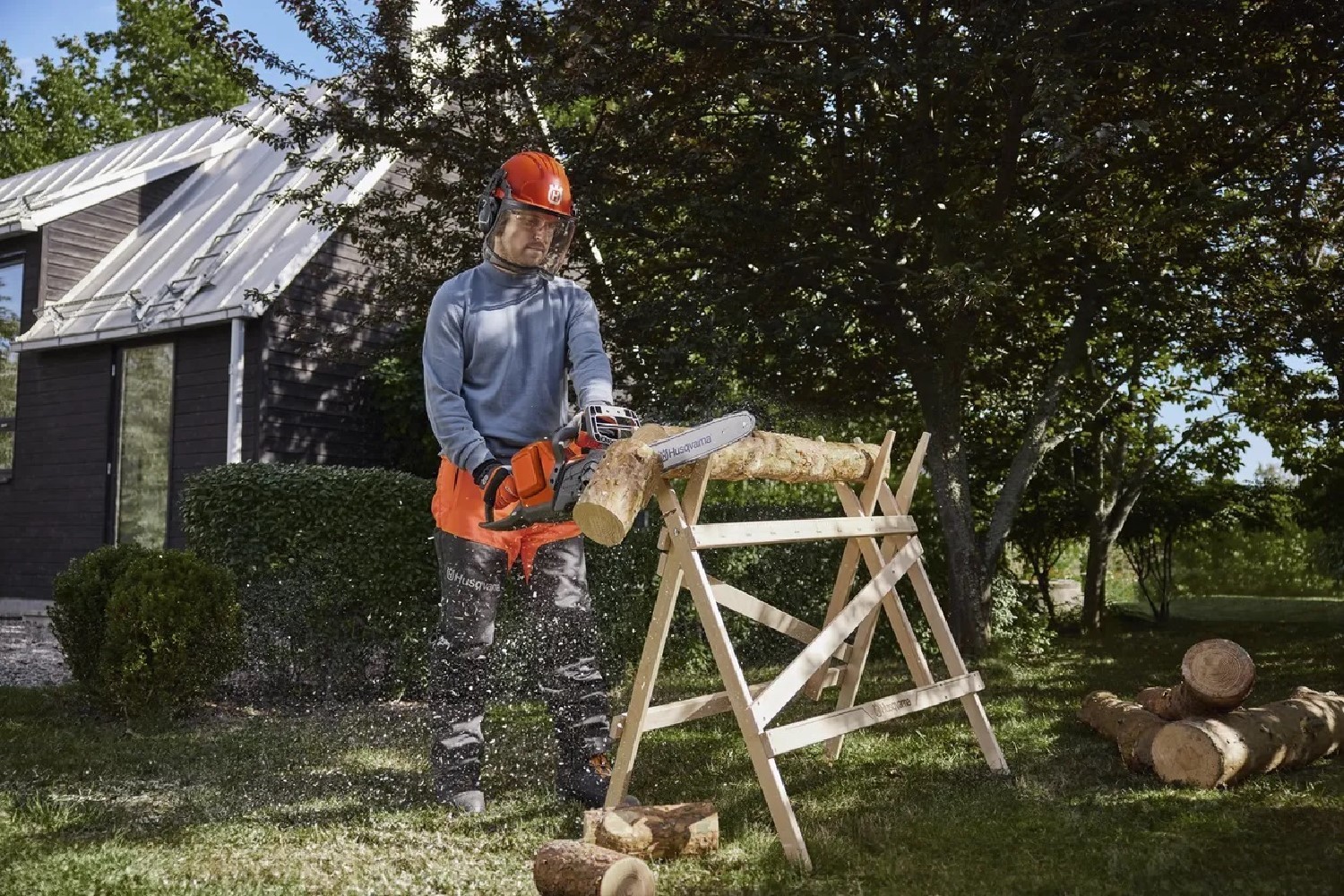 MOTORSÄGE AKKU 240i 14" HUSQVARNA